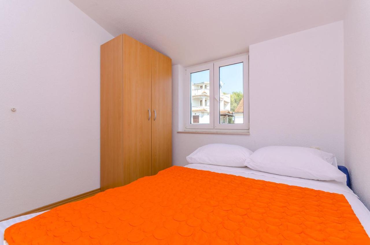 Apartments Tily 特罗吉尔 外观 照片